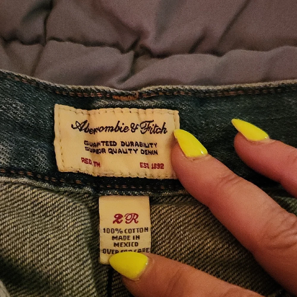 Abercrombie And Fitch Women's Blue Jeans 2R - Picture 2 of 6